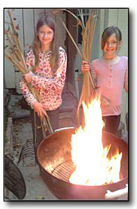 Rosemary and Faye make ashes.